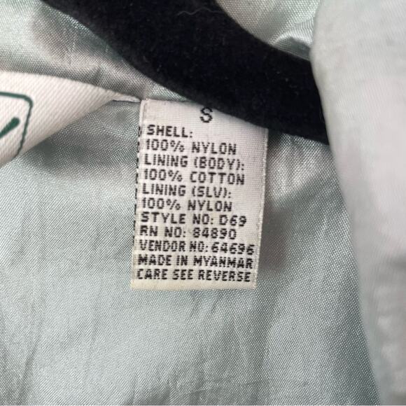 Vintage Silver Windbreaker Jacket Snaps Mens Small - Picture 6 of 6